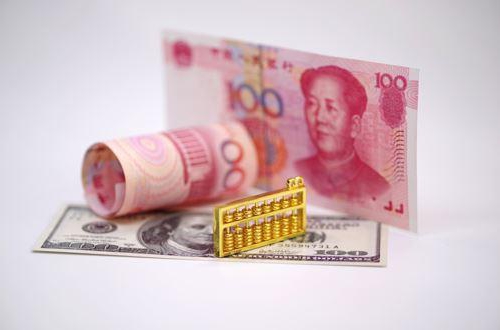 省十四届人大三次会议 泉州代表团召开全体会议